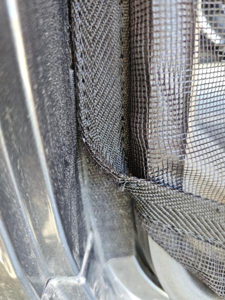 Moskitonetz Insektenschutzgitter VW T5 / T6 / T6.1 Heckklappe – Magnetische Befestigung - Reißverschluss - Detail